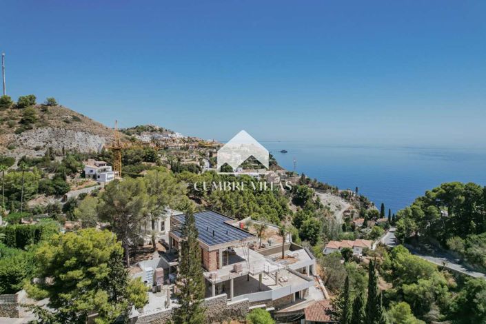 Image No.3-5 Bed Villa for sale