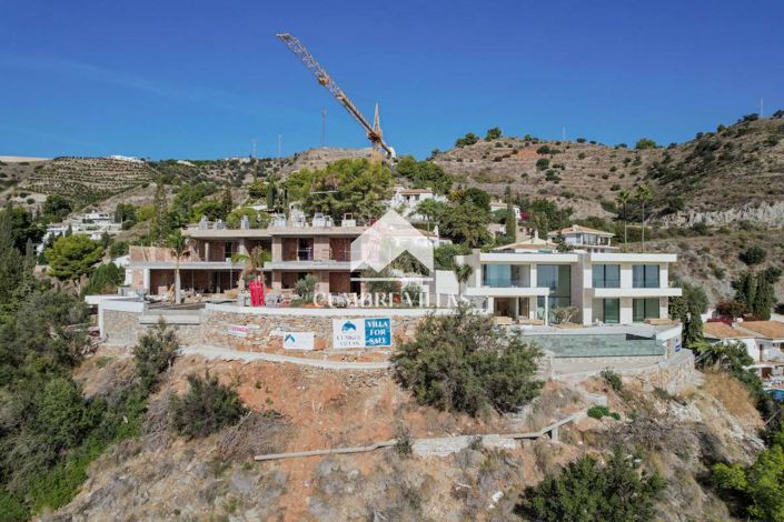 Image No.52-5 Bed Villa for sale