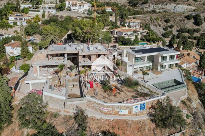 Image No.54-5 Bed Villa for sale