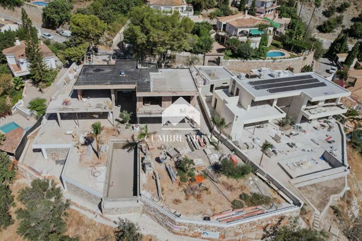 Image No.53-5 Bed Villa for sale