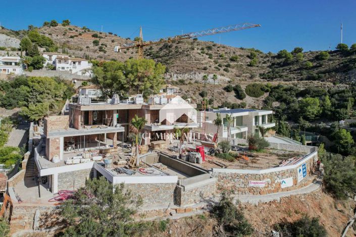 Image No.55-5 Bed Villa for sale