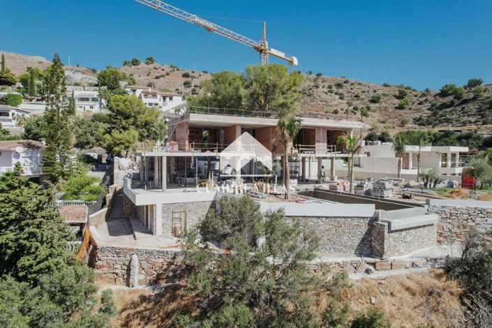 Image No.54-5 Bed Villa for sale