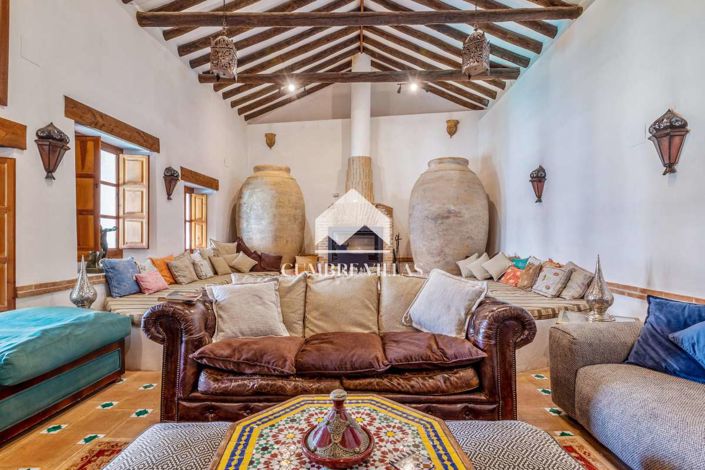 Image No.14-5 Bed Villa for sale