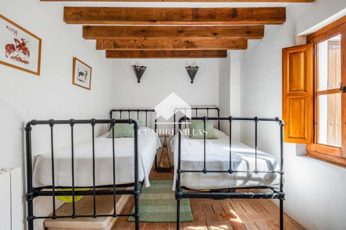 Image No.28-5 Bed Villa for sale