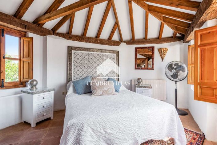 Image No.32-5 Bed Villa for sale