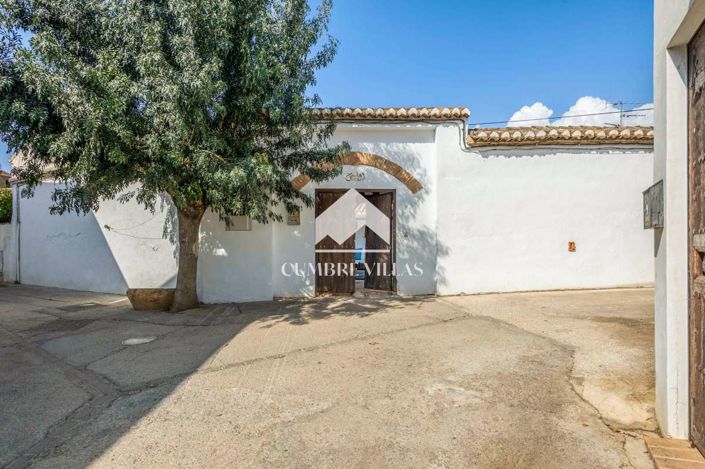 Image No.5-5 Bed Villa for sale