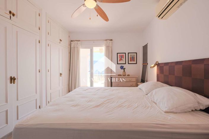 Image No.33-4 Bed Villa for sale