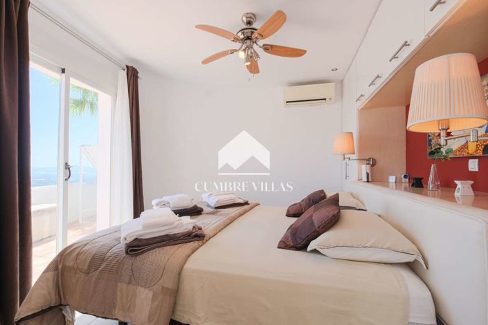 Image No.53-4 Bed Villa for sale