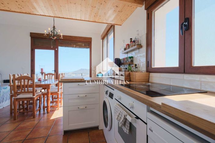 Image No.25-3 Bed Country House for sale