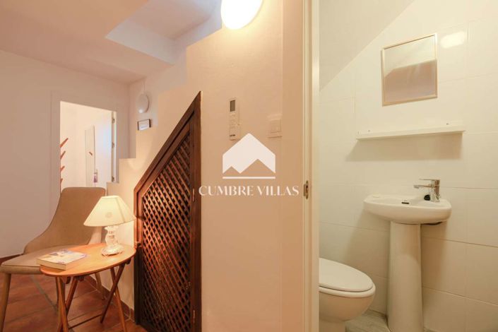 Image No.39-3 Bed Country House for sale