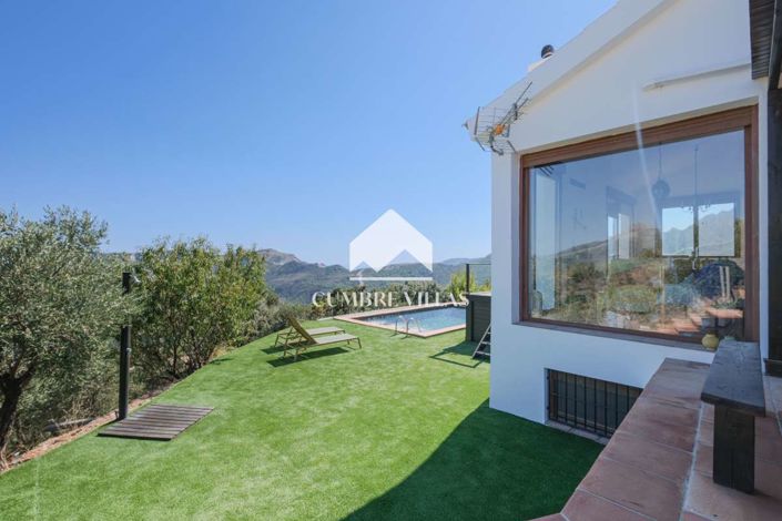 Image No.41-3 Bed Country House for sale