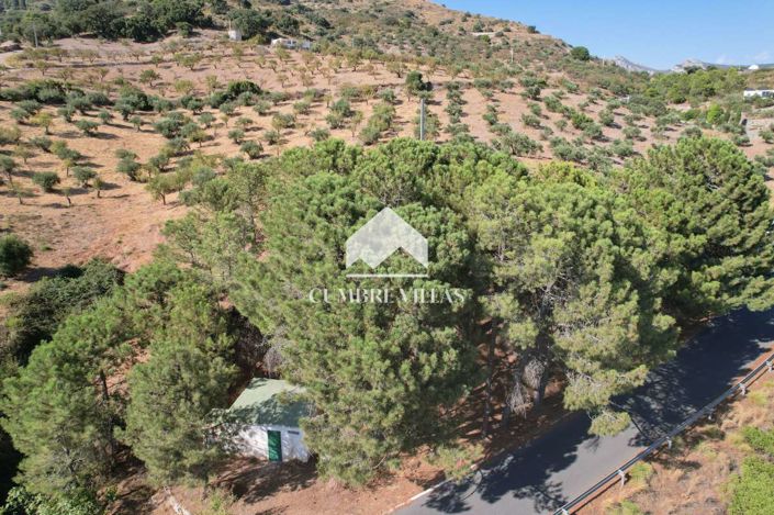 Image No.57-3 Bed Country House for sale