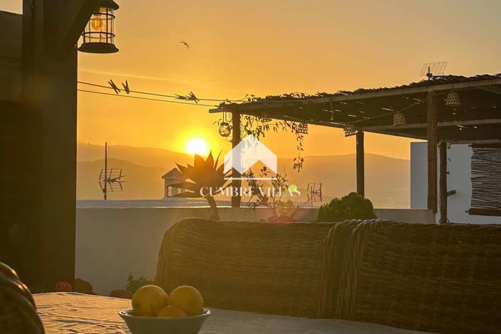 Image No.3-3 Bed Townhouse for sale