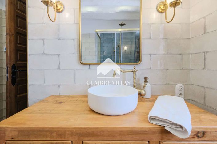 Image No.32-3 Bed Townhouse for sale