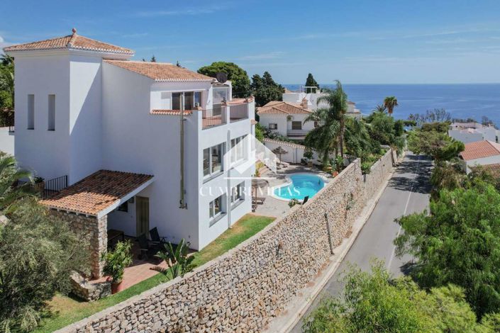 Image No.66-4 Bed Villa for sale