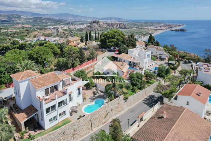 Image No.71-4 Bed Villa for sale