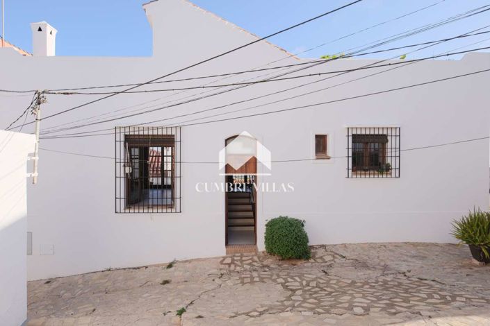 Image No.14-2 Bed Townhouse for sale