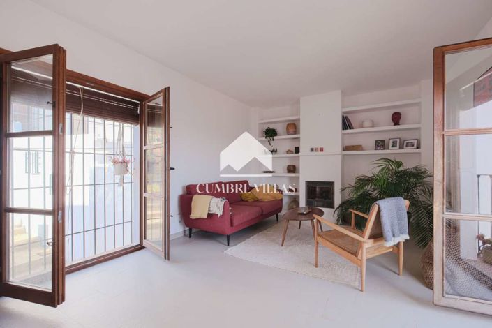 Image No.22-2 Bed Townhouse for sale