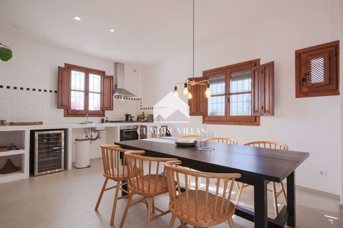 Image No.27-2 Bed Townhouse for sale