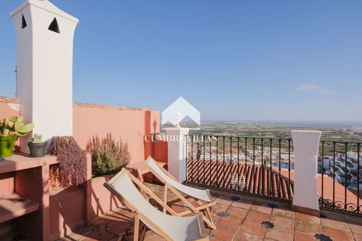 Image No.52-2 Bed Townhouse for sale