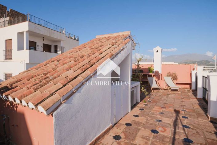 Image No.54-2 Bed Townhouse for sale