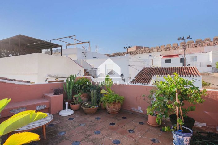 Image No.57-2 Bed Townhouse for sale