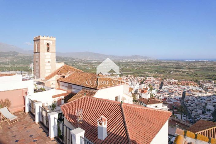 Image No.60-2 Bed Townhouse for sale