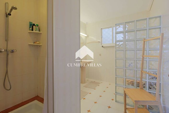 Image No.20-3 Bed Villa for sale