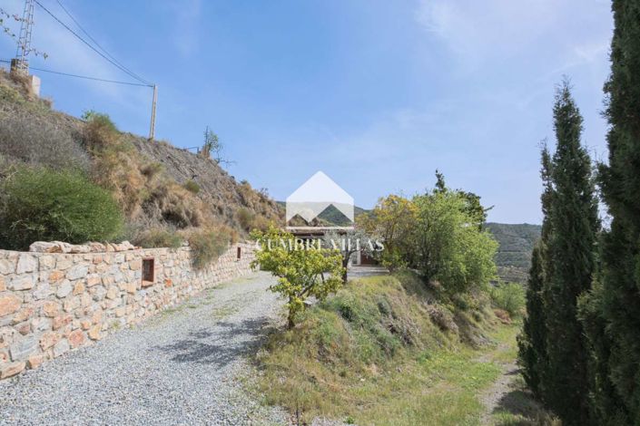 Image No.103-6 Bed Country House for sale