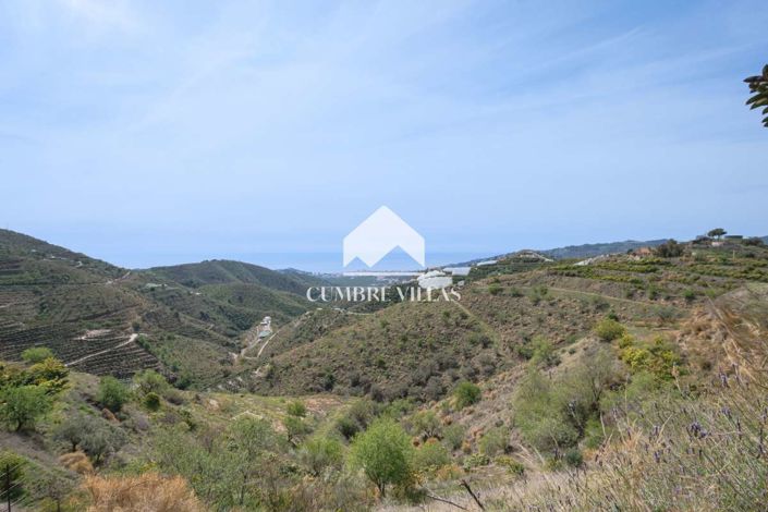 Image No.104-6 Bed Country House for sale