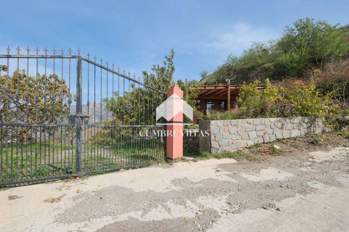 Image No.107-6 Bed Country House for sale