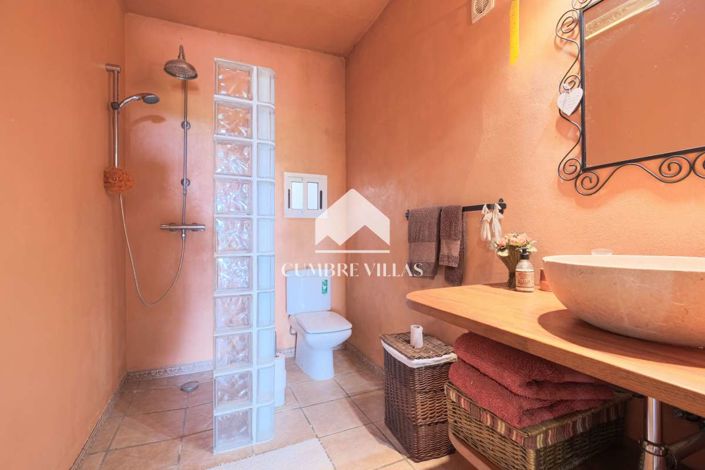 Image No.114-6 Bed Country House for sale