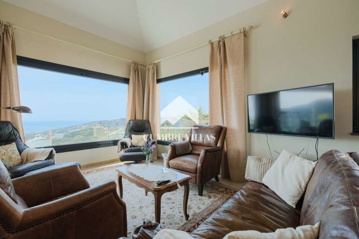 Image No.21-6 Bed Country House for sale