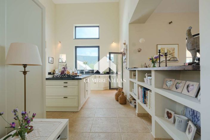 Image No.35-6 Bed Country House for sale