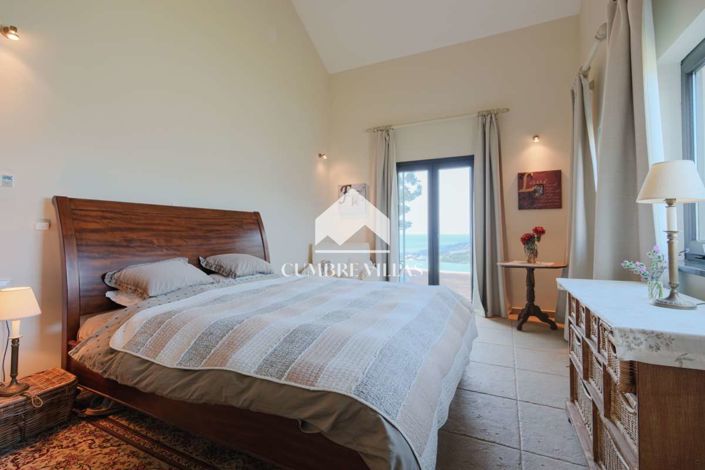 Image No.50-6 Bed Country House for sale