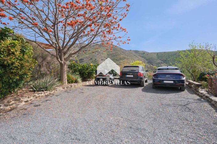 Image No.66-6 Bed Country House for sale