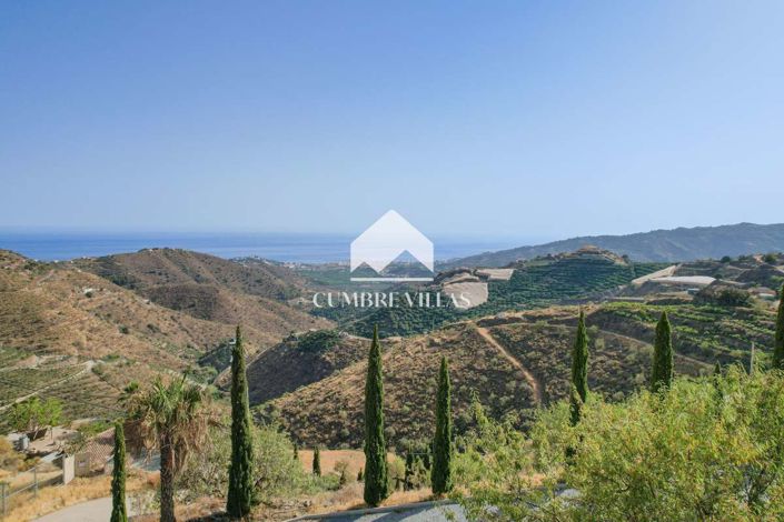 Image No.77-6 Bed Country House for sale