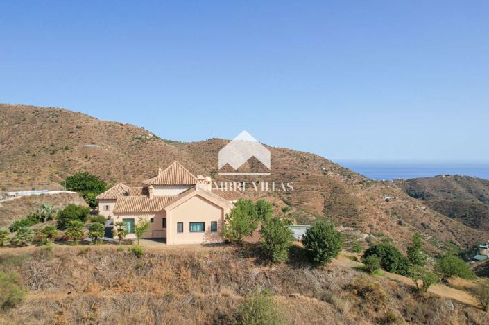 Image No.8-6 Bed Country House for sale