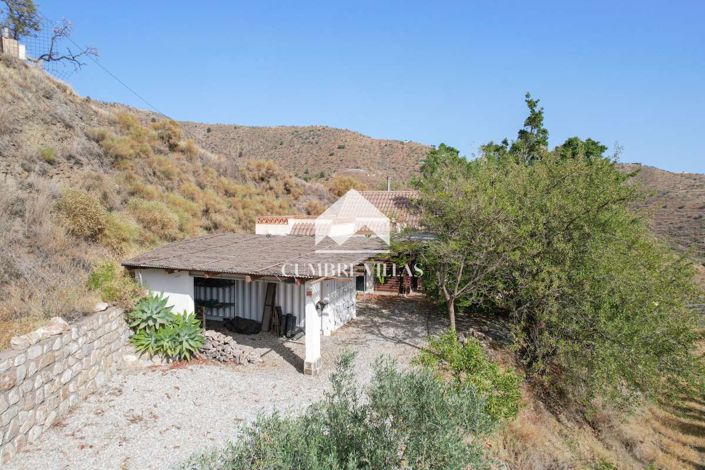 Image No.80-6 Bed Country House for sale