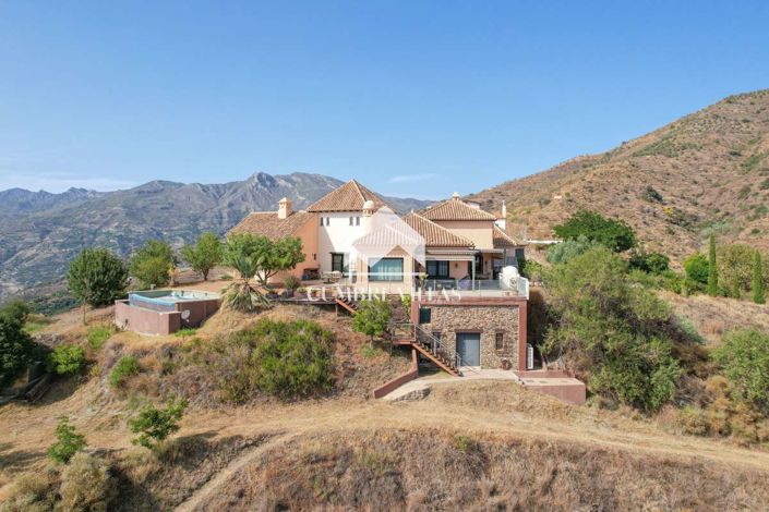 Image No.9-6 Bed Country House for sale