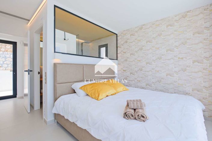 Image No.40-6 Bed Villa for sale