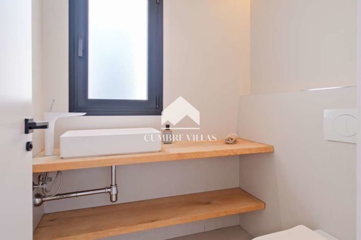 Image No.54-6 Bed Villa for sale