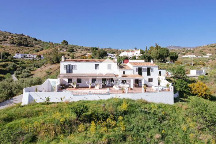 Image No.101-5 Bed Country House for sale