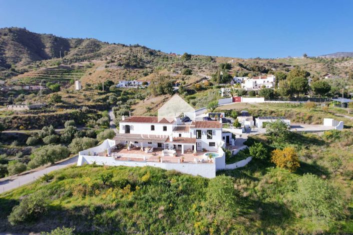 Image No.102-5 Bed Country House for sale