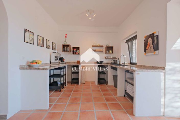 Image No.12-5 Bed Country House for sale