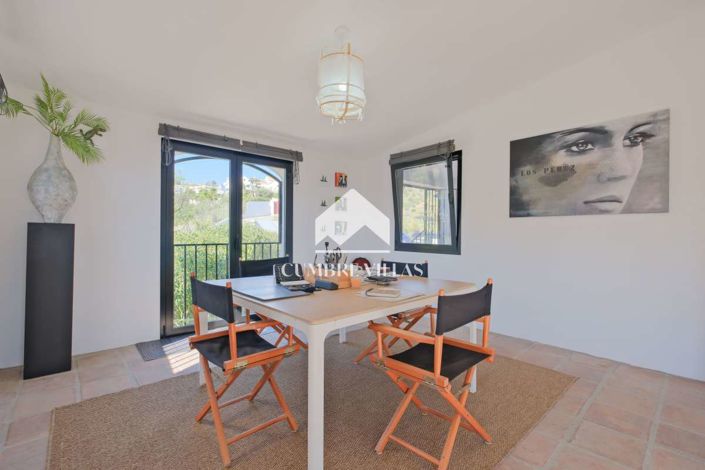 Image No.19-5 Bed Country House for sale