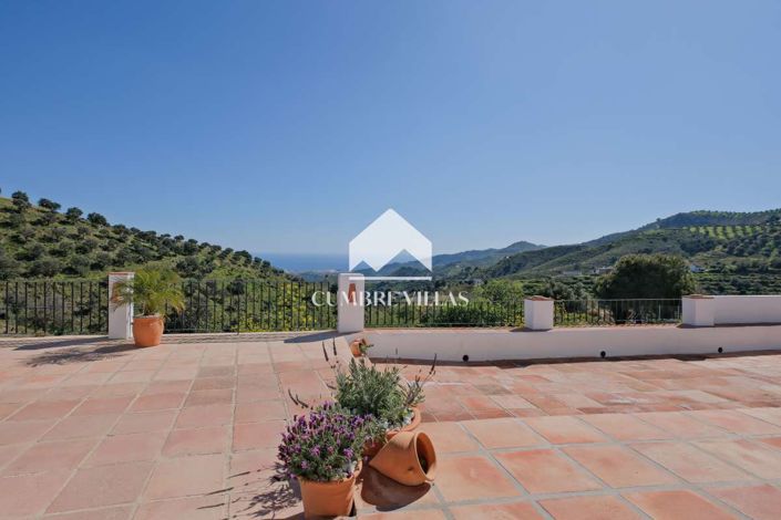 Image No.3-5 Bed Country House for sale