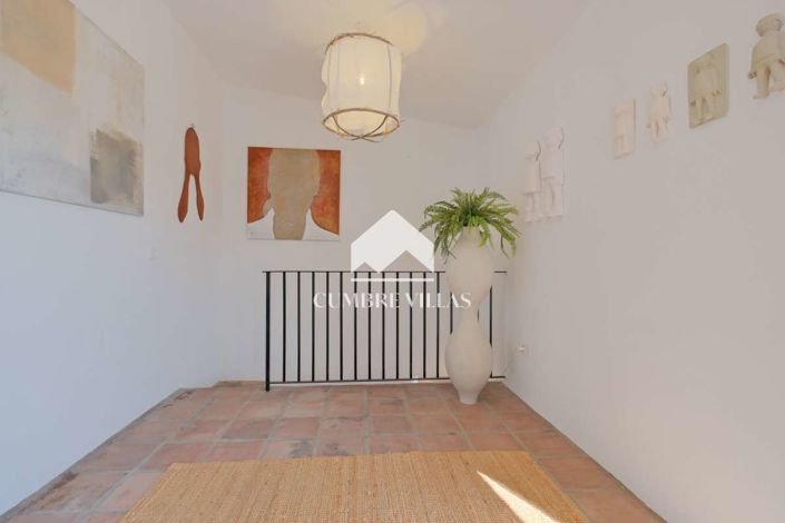 Image No.32-5 Bed Country House for sale