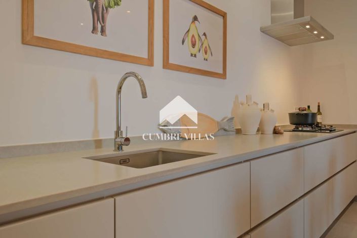 Image No.41-5 Bed Country House for sale