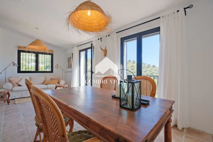 Image No.69-5 Bed Country House for sale